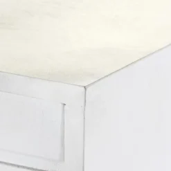 Aparador Relevo Branco com Acabamentos em Dourado