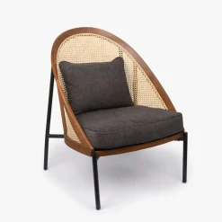 Cadeirão com Almofada Cinza com Costas em Rattan