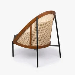 Cadeirão com Almofada Cinza com Costas em Rattan