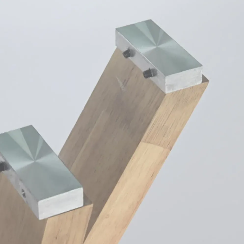 Mesa de Centro Vidro & Nogueira | 130×70×42 cm
