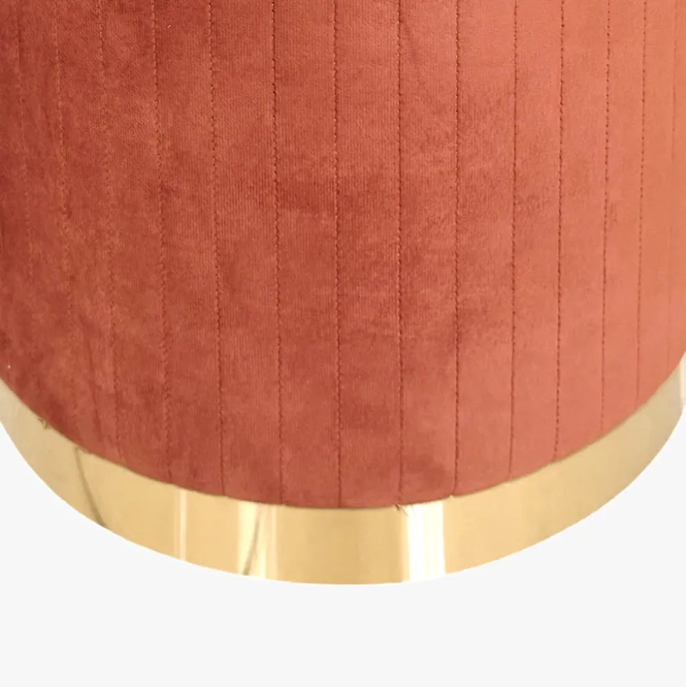Pouf Tijolo de Veludo com riscas em dourado